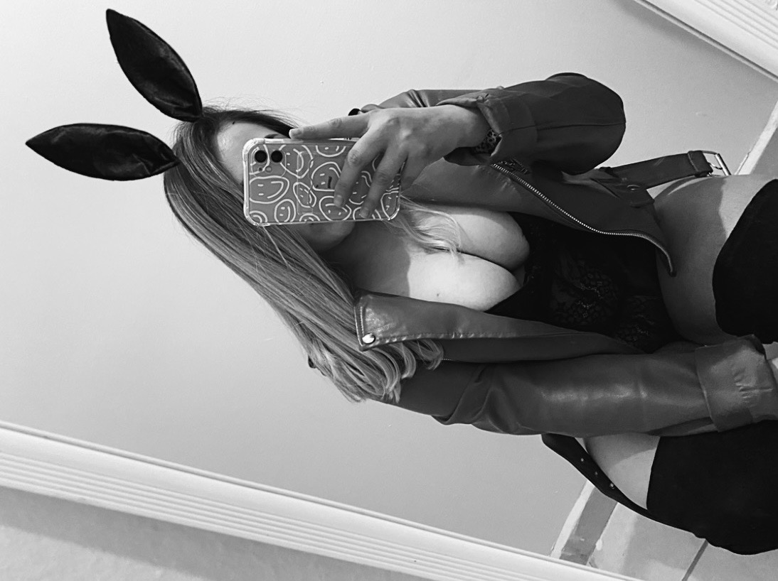 loverfans Princess 69 profile banner