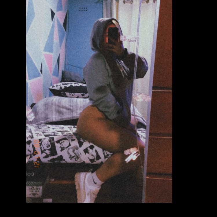 loverfans adel profile photo. adel 18