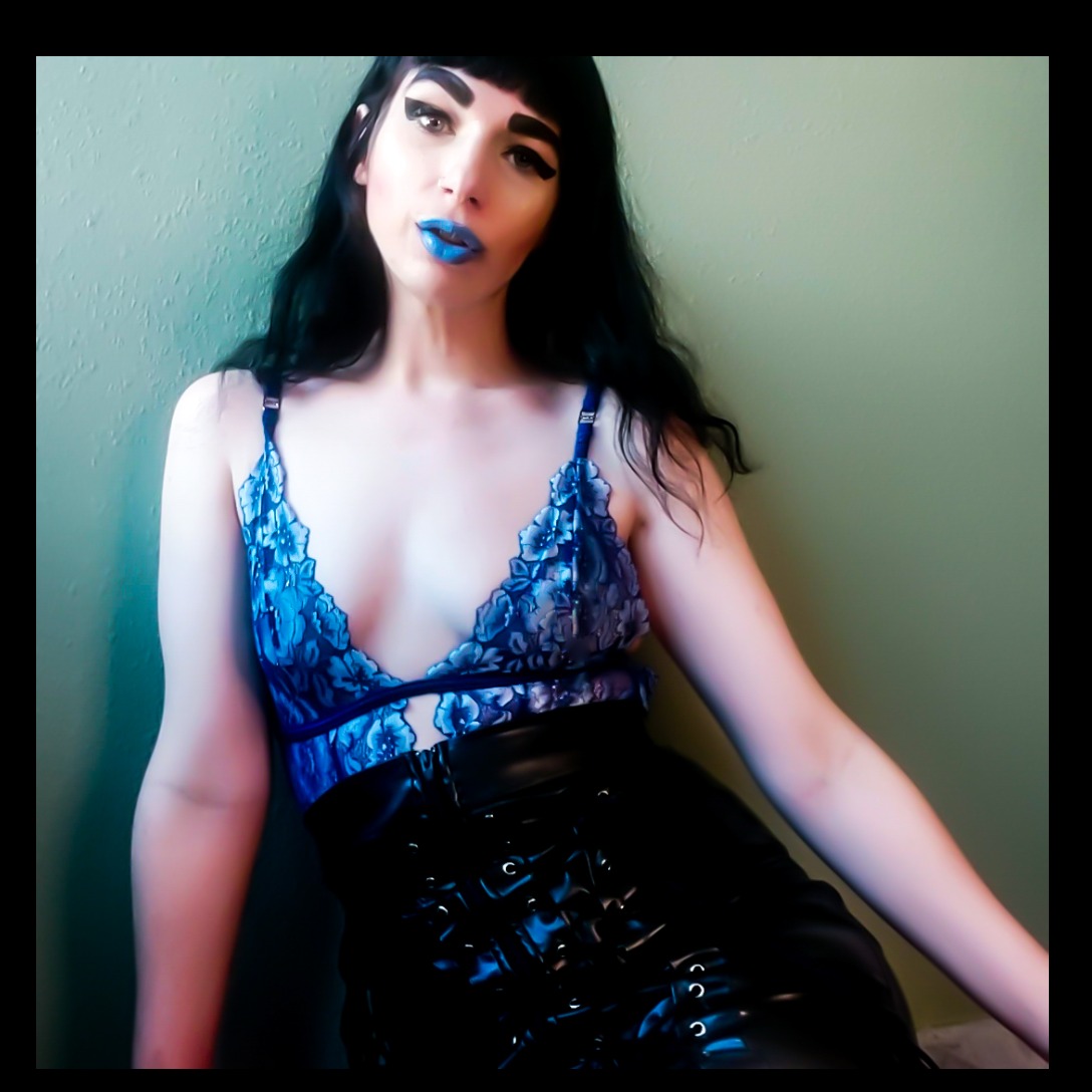 loverfans CarmenCrimson profile photo. CarmenCrimson 2