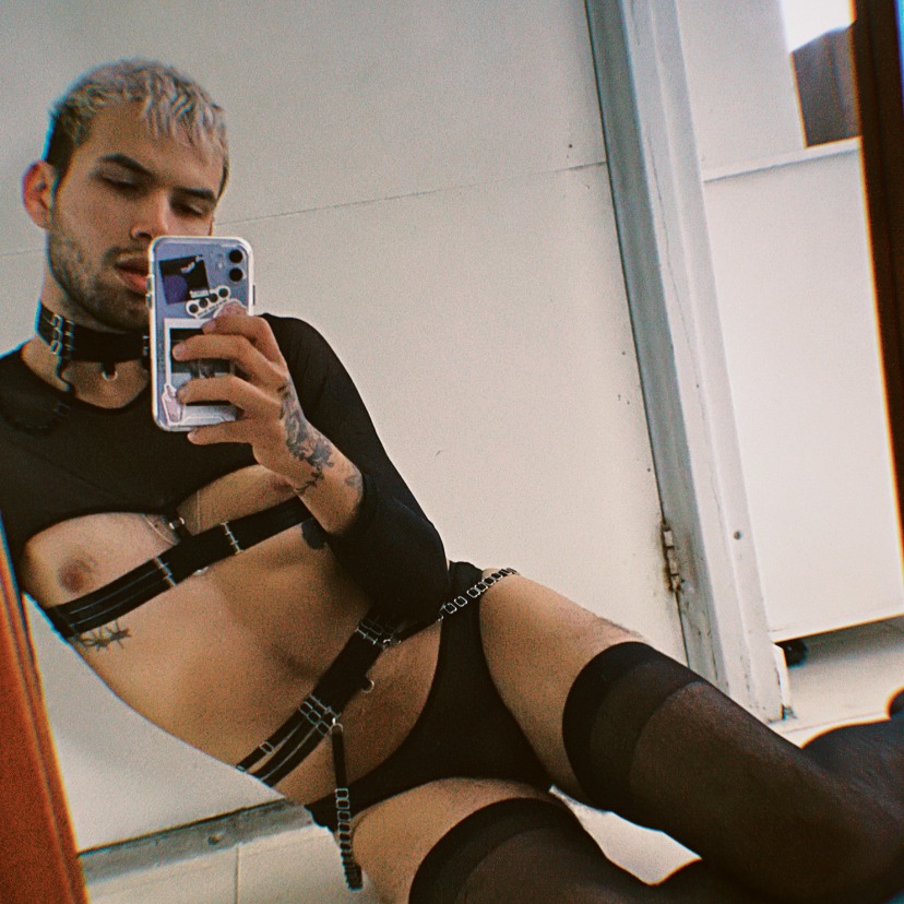 loverfans DarrenTwink profile photo. DarrenTwink 15