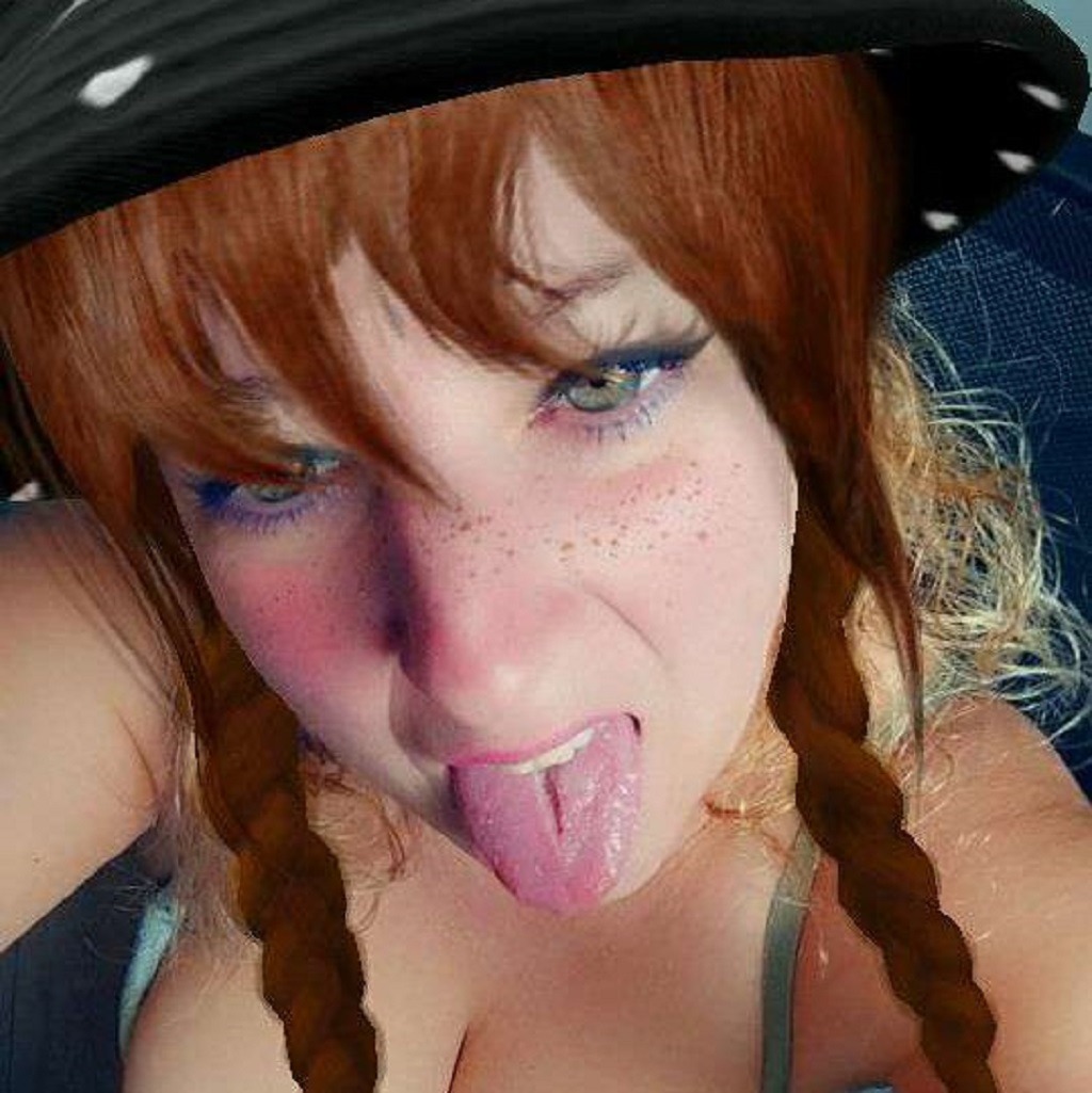 loverfans Nikki Holland profile photo. Nikki Holland 6