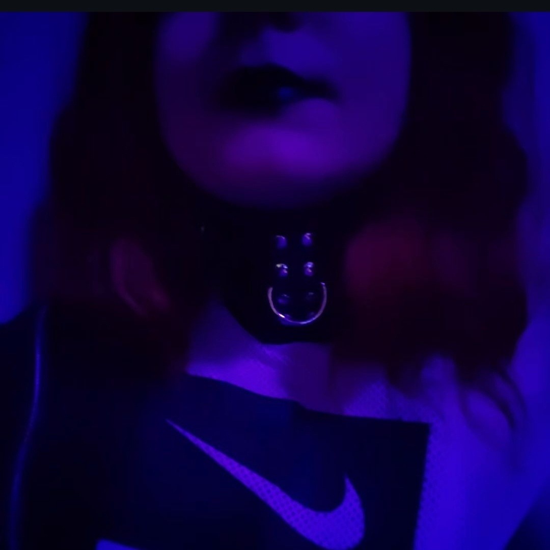 loverfans Bell profile photo. Bell 12