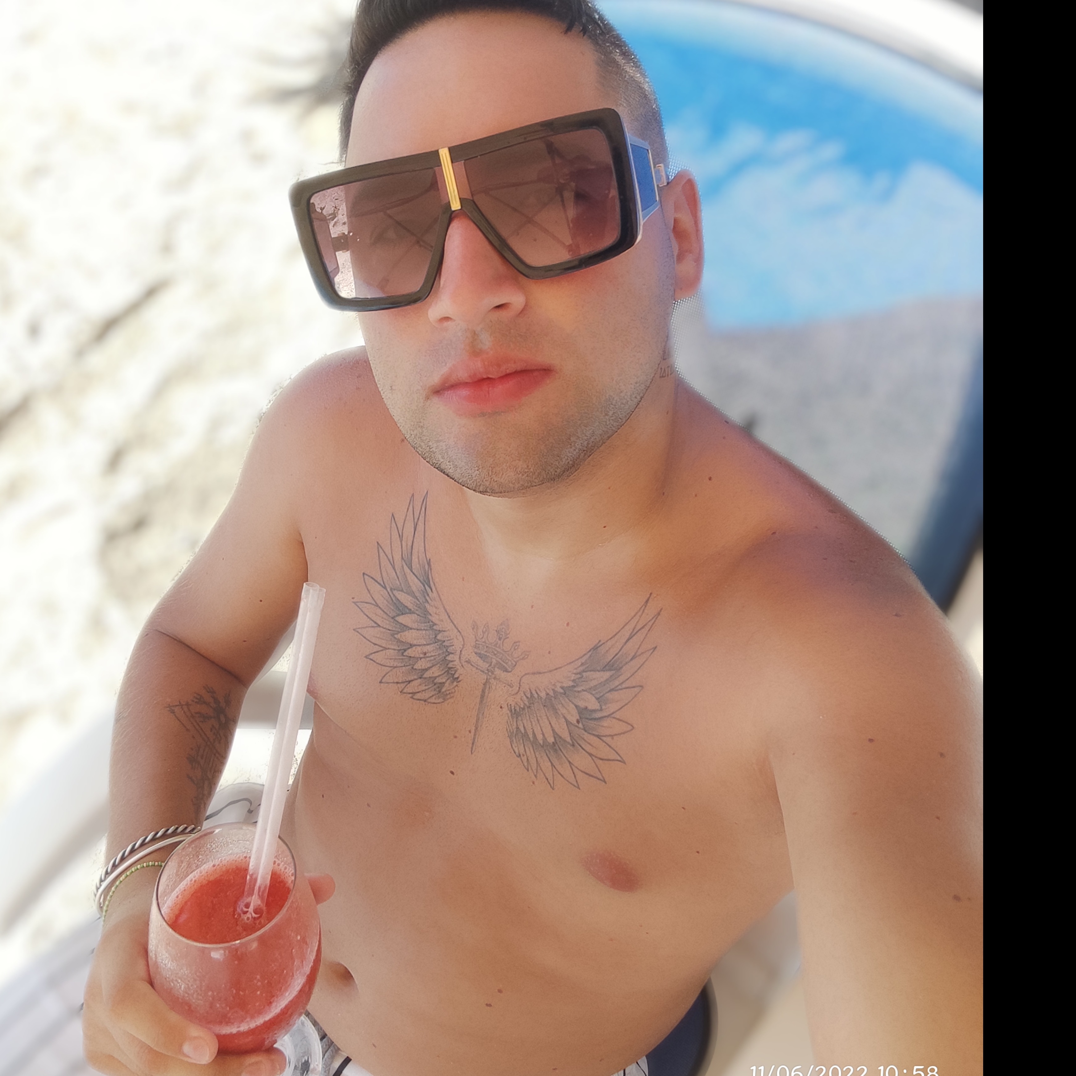 loverfans JR profile photo. JR 16