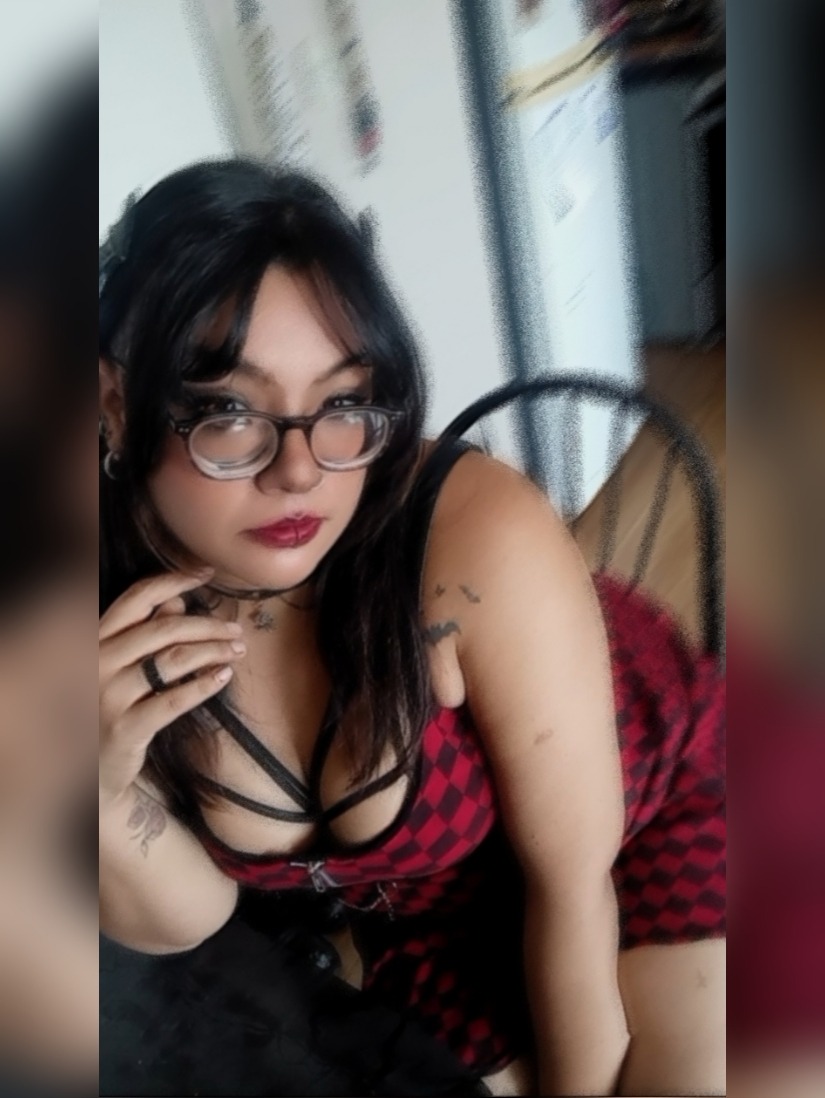 loverfans Nichy23 profile photo. Nichy23 8