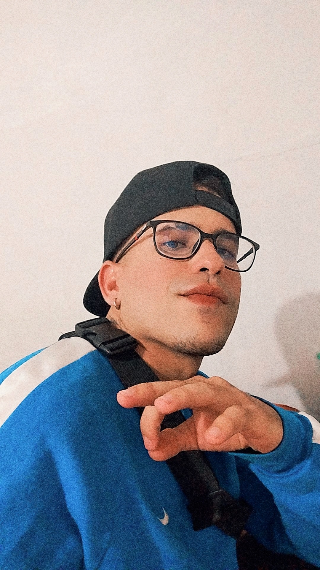 loverfans Smilow G profile photo. Smilow G 16