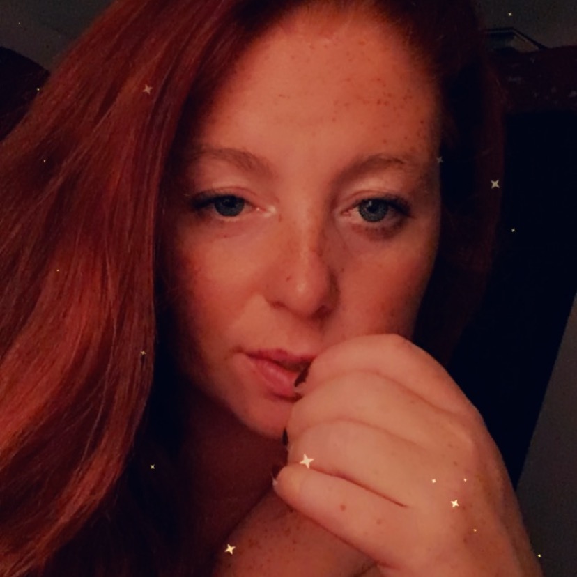 loverfans Red profile photo. Red 23