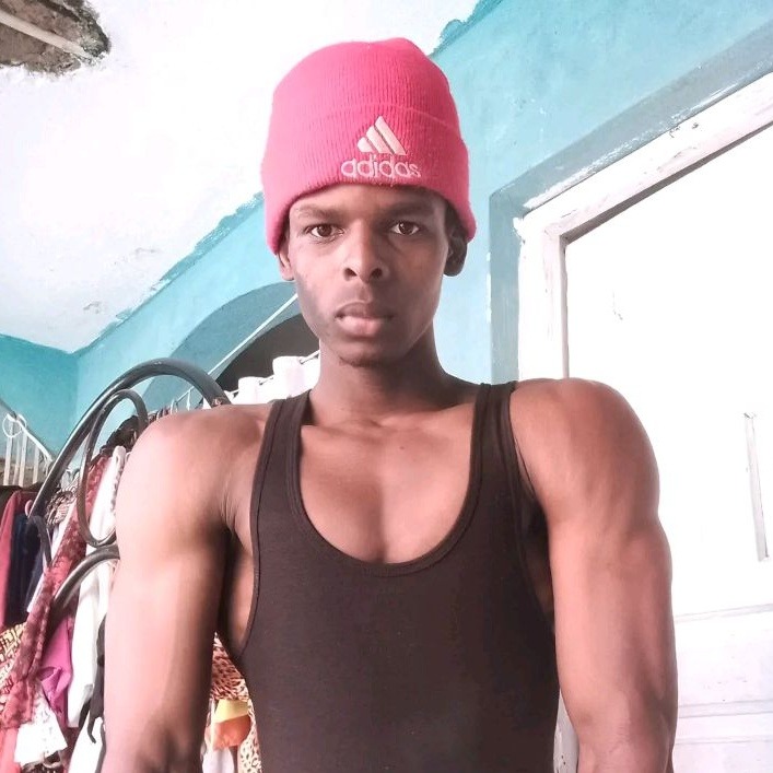 loverfans Gym Men profile photo. Gym Men 19