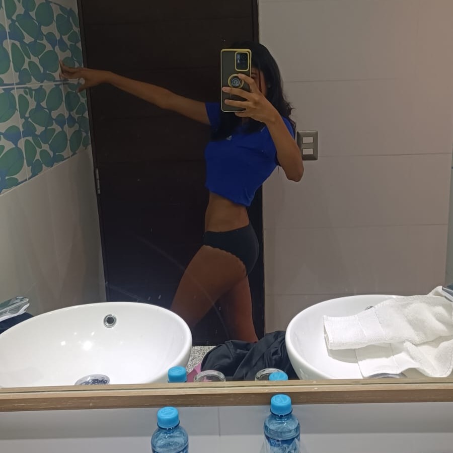 loverfans Vale_RG14 profile photo. Vale_RG14 19