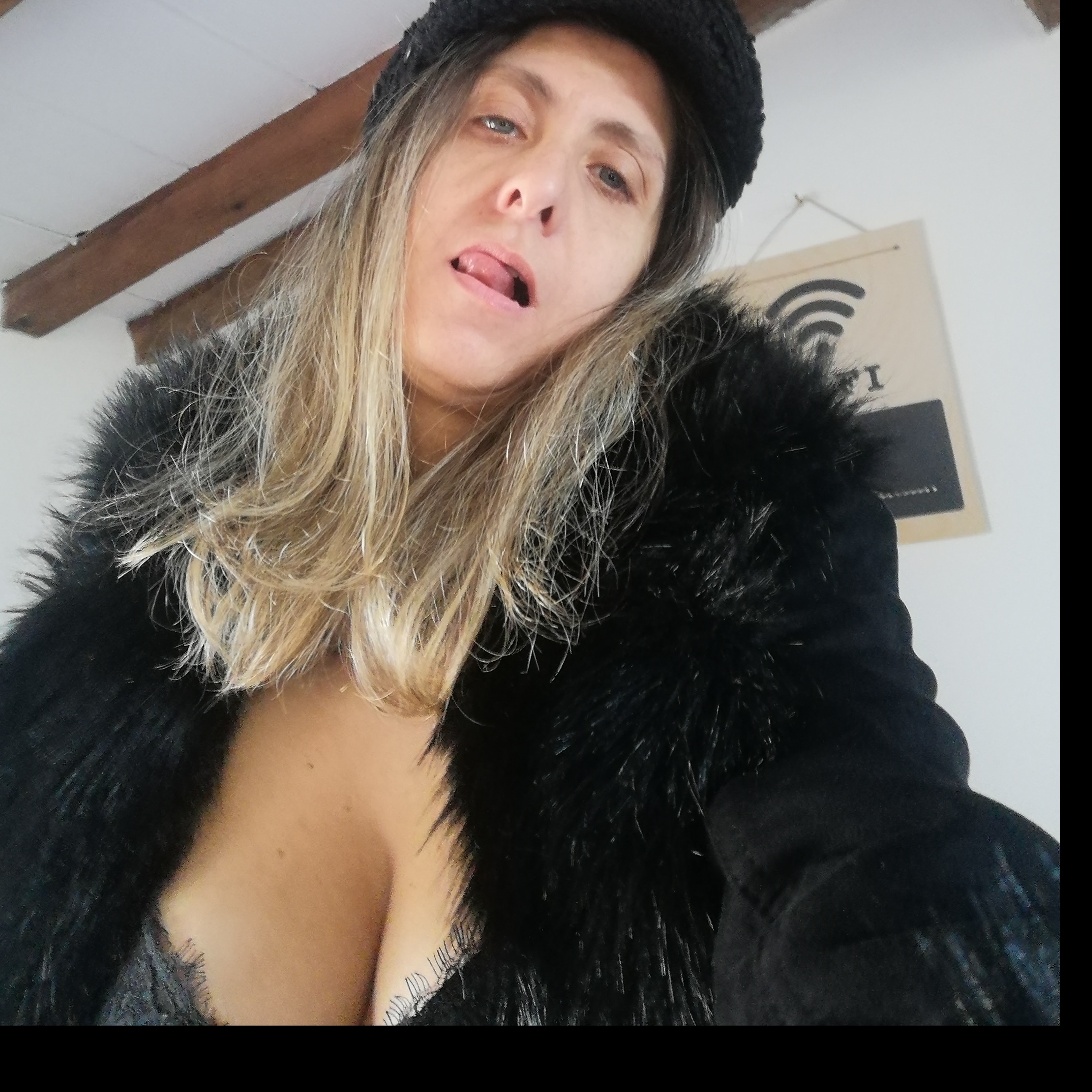 loverfans Viviana74 profile photo. Viviana74 6