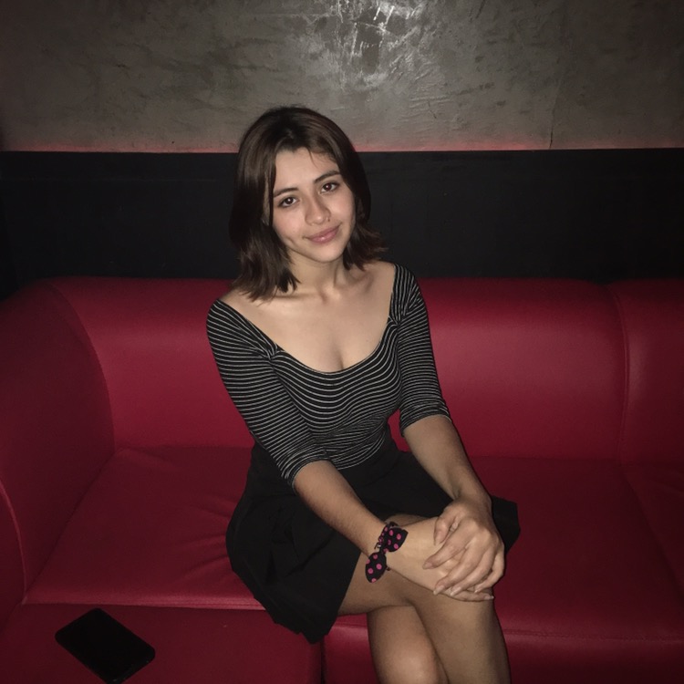 loverfans Yeni_AA profile photo. Yeni_AA 19