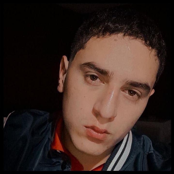 loverfans ElchicoFiolo  profile photo. ElchicoFiolo  19