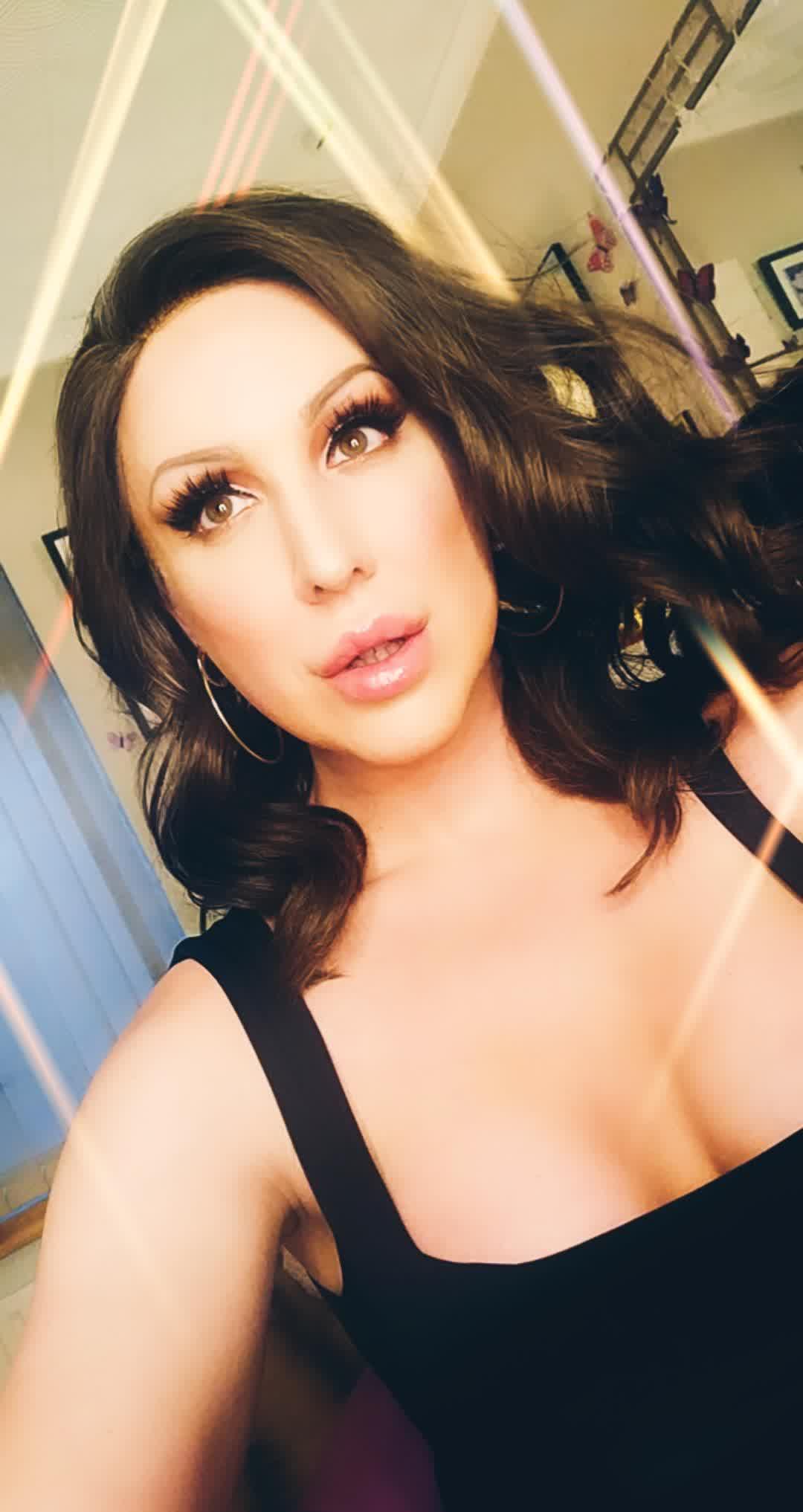 loverfans Farrah Mills profile photo. Farrah Mills 2