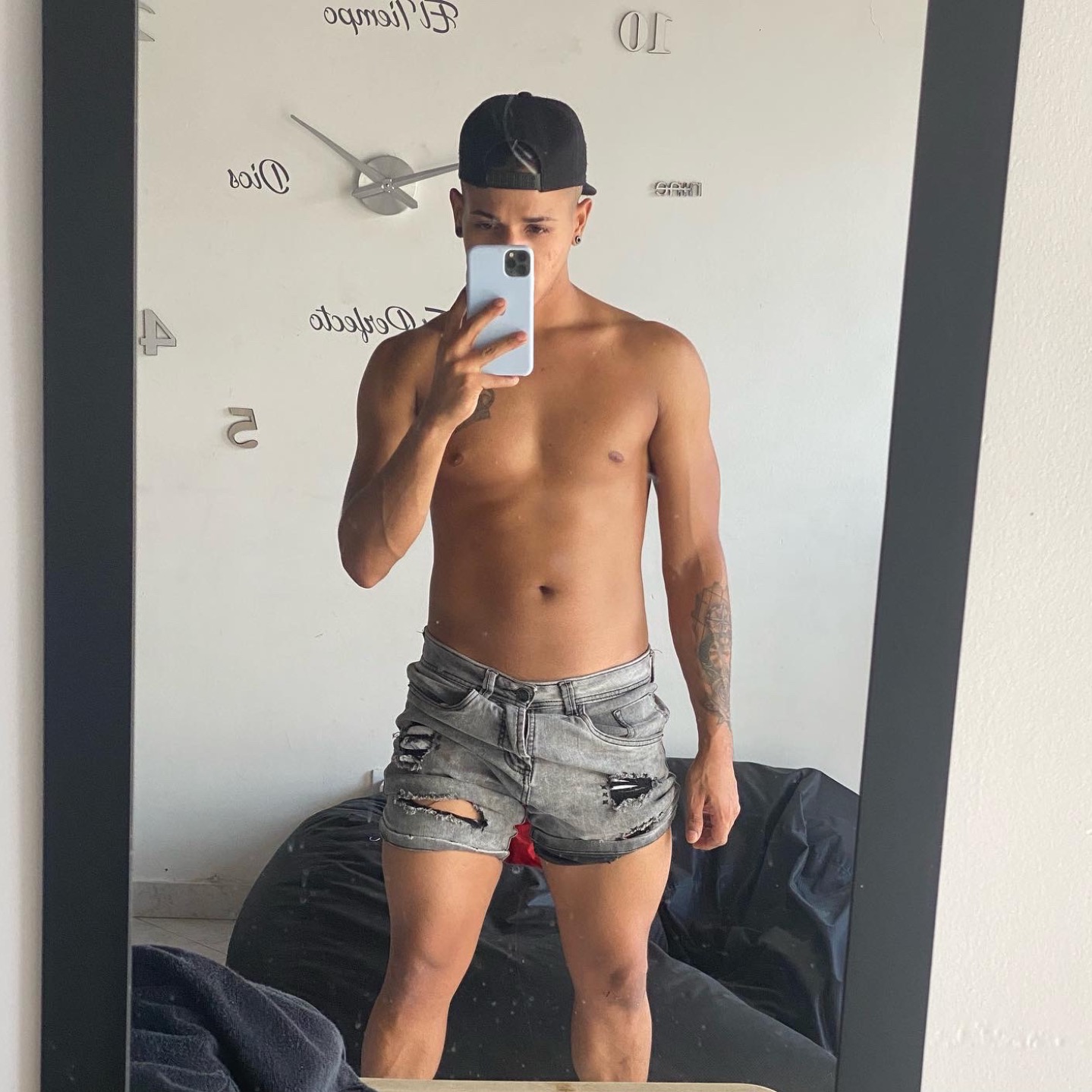 loverfans yoximanuelmartz profile photo. yoximanuelmartz 18